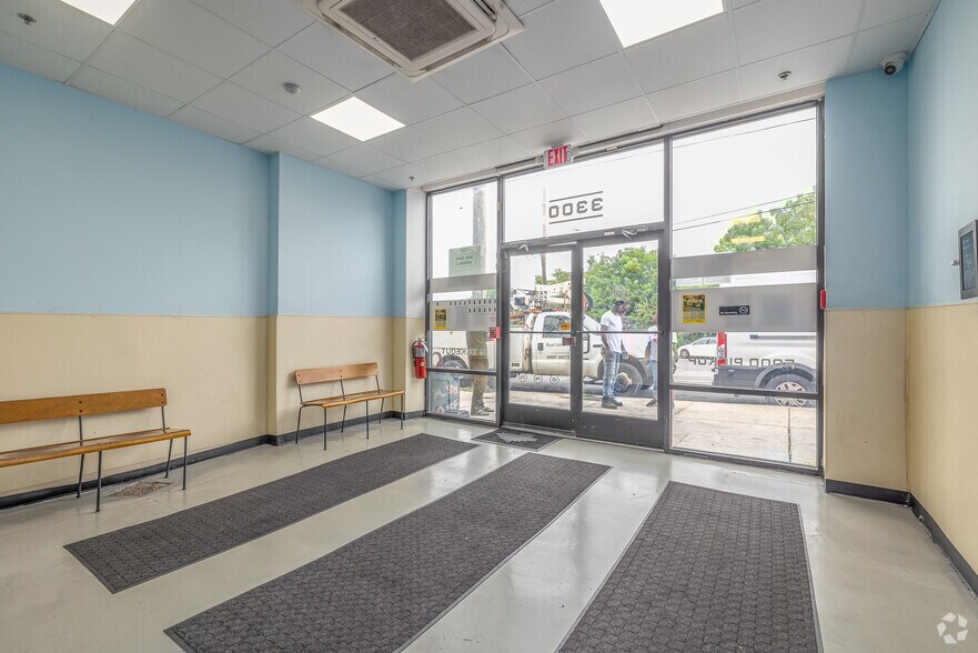 More Photos Of 3300 Fairmount Ave, Philadelphia Warehouse For Lease