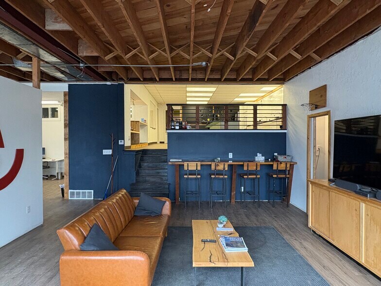 More Photos Of 3907-3907 Grand Ave, Duluth Storefront Retail Residential For Sale