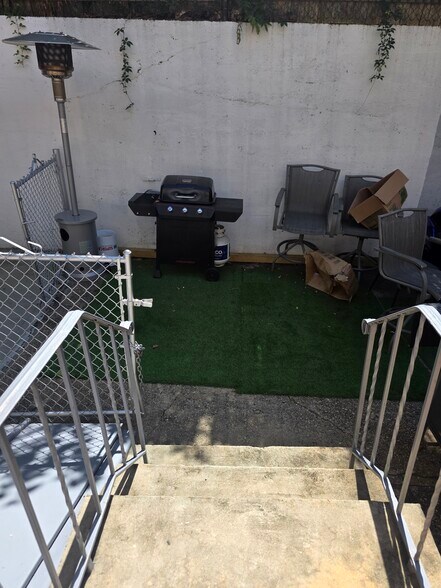 More Photos Of 145-20 14th Ave, Whitestone Freestanding For Sale