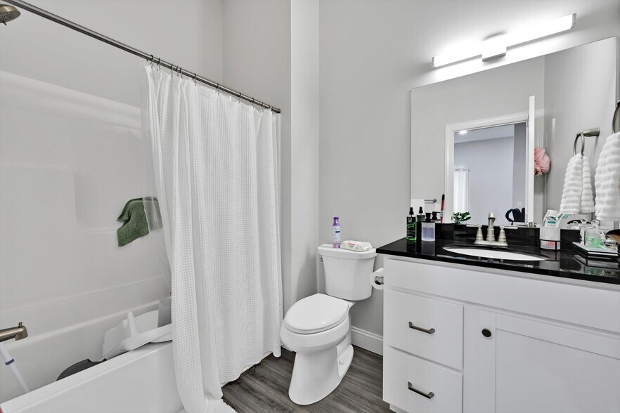 More Photos Of 236 W Market St, Jonestown Multifamily For Sale