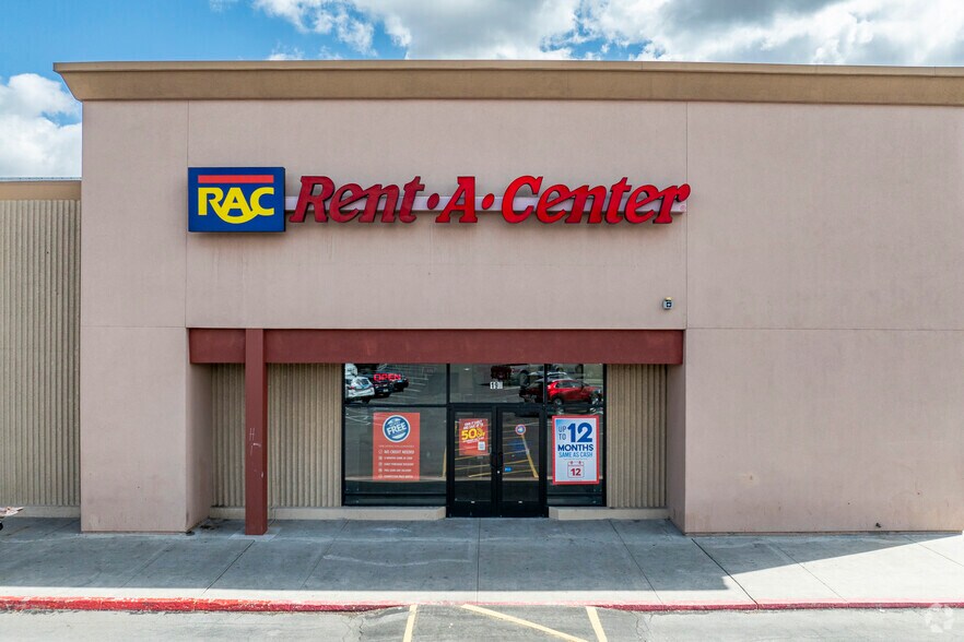 More Photos Of 3800 S Kietzke Ln, Reno Storefront For Lease