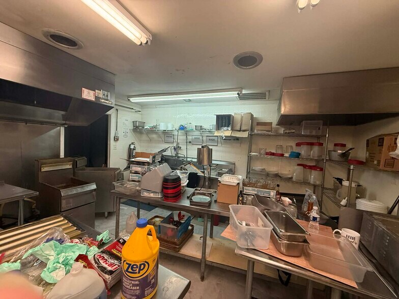 More Photos Of 8063 Old US 421, Lillington Restaurant For Sale