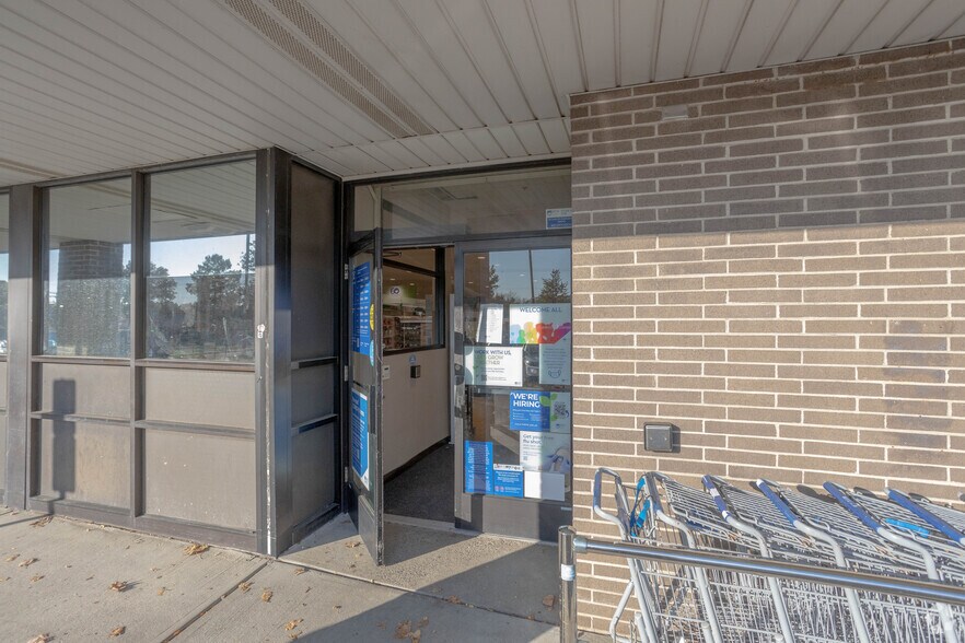 More Photos Of 596 Shrewsbury Ave, Tinton Falls Drugstore For Lease