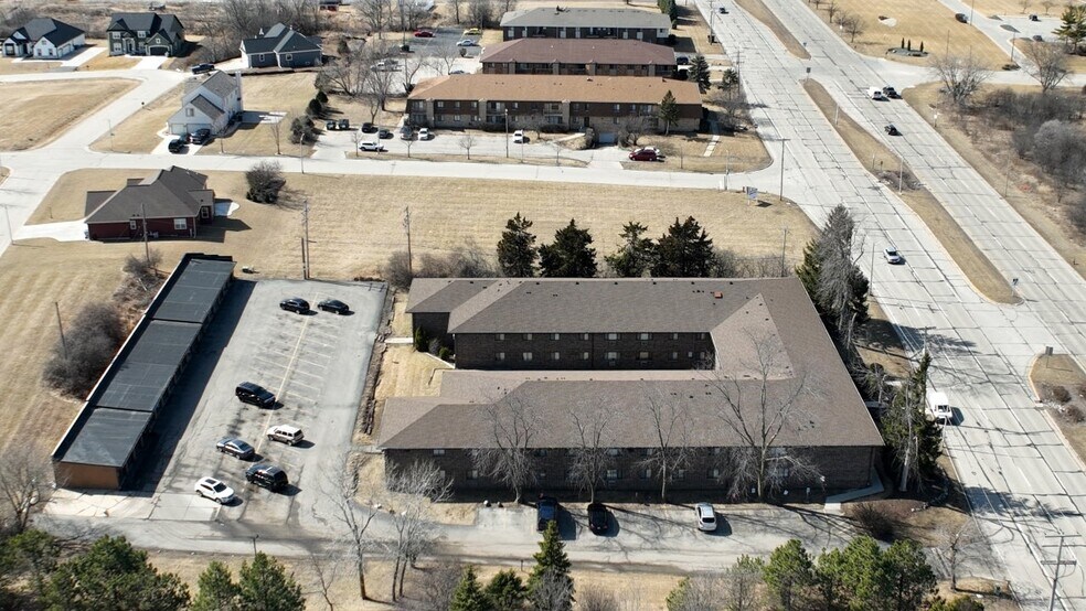 More Photos Of 11513 Brown Deer Rd W, Milwaukee Apartments For Sale