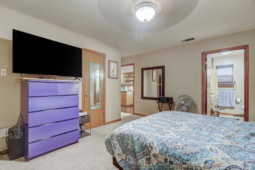 More Photos Of 40202 Settlers Path, Georgetown Apartments For Sale