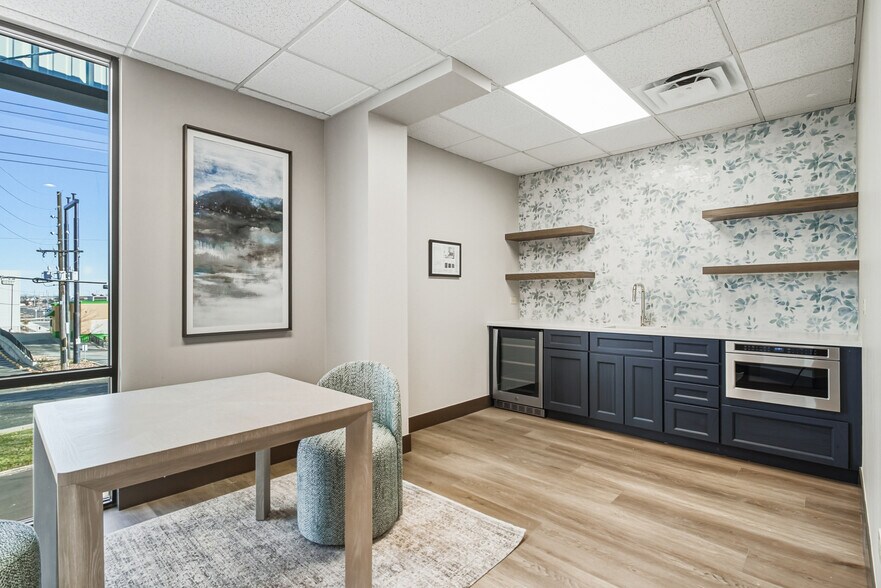 More Photos Of 5801 Logan St, Denver Research And Development For Lease