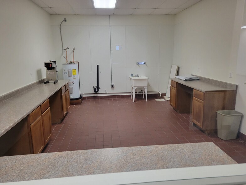 More Photos Of 321 San Felipe Rd, Hollister Medical For Lease