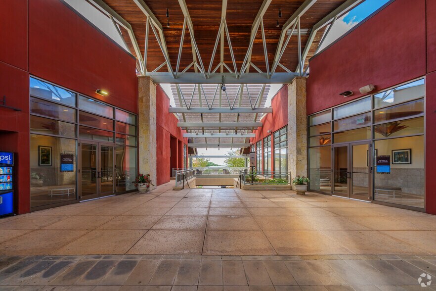 More Photos Of 15900 La Cantera Pky, San Antonio Unknown For Lease