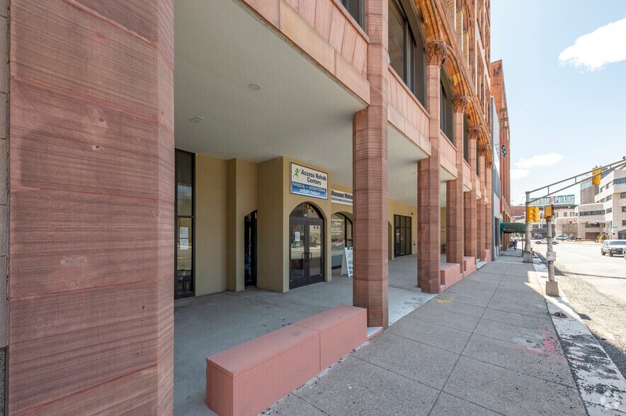 More Photos Of 34-58 N Main St, Waterbury Office For Sale