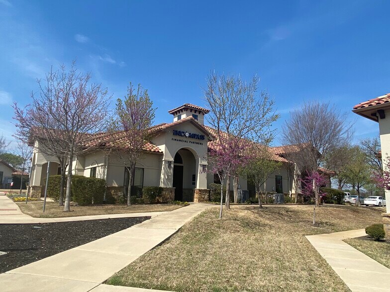 More Photos Of 300 Morrison Park Dr, Southlake Unknown For Lease