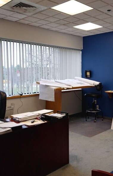 More Photos Of 1000 Mount Laurel Cir, Shirley Light Manufacturing For Lease