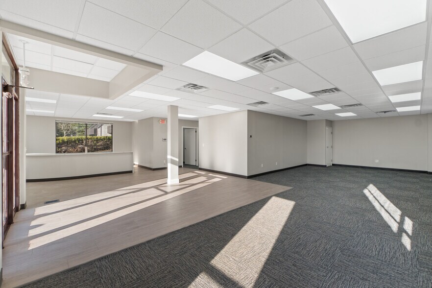 More Photos Of 1170 Clifton Ave, Clifton Office For Lease