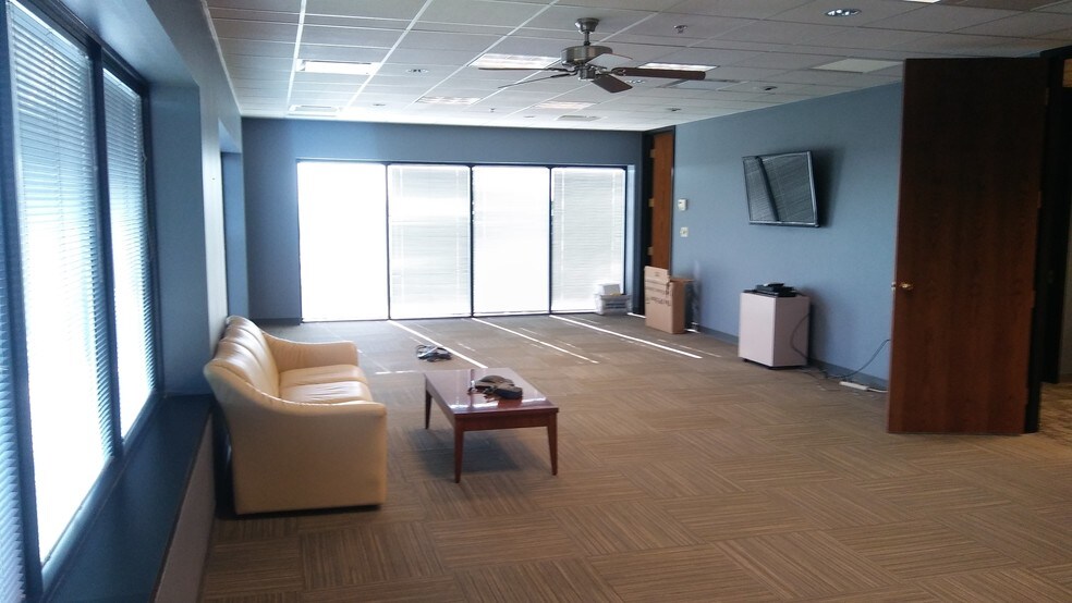 More Photos Of 7250 Poe Ave, Dayton Medical For Lease