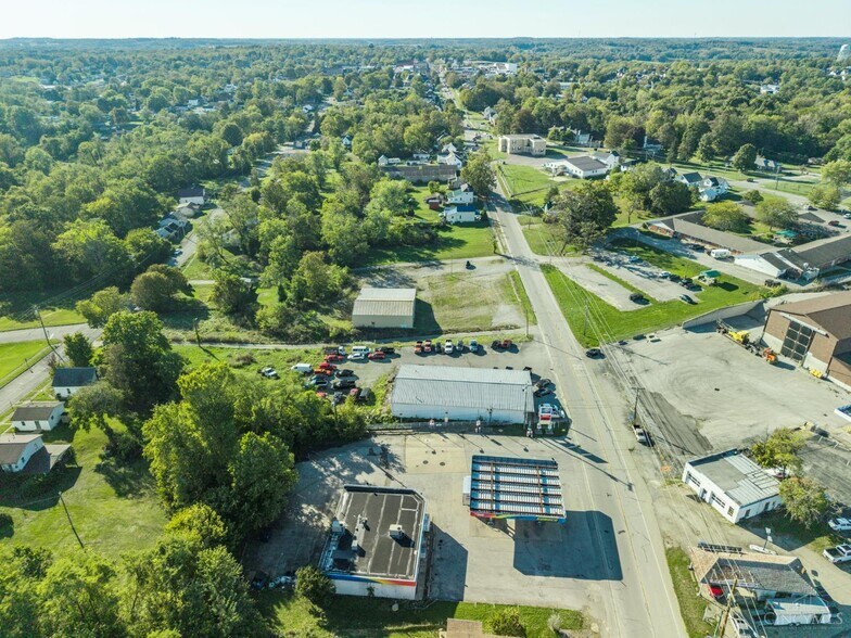 More Photos Of 487 E Main St, Hillsboro Flex For Sale