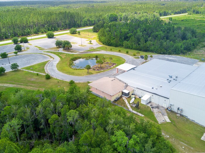 More Photos Of 6986 US Highway 129 S, Jasper Distribution For Lease