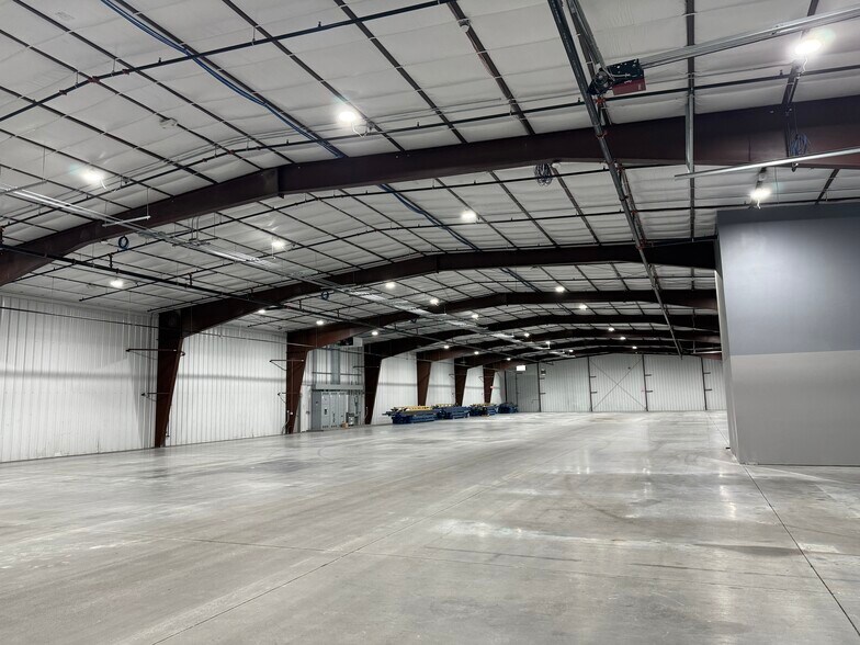 More Photos Of 3530 Marnie Ave, Waterloo Industrial For Sale
