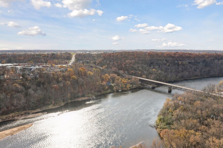 More Photos Of 307 N Cascade St, Osceola Medical For Lease