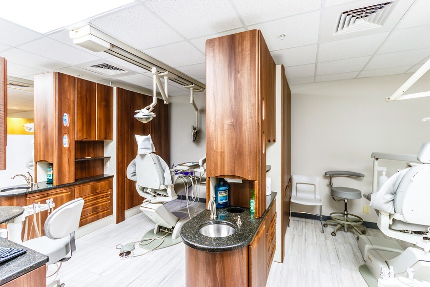 More Photos Of 8683 E Lincoln Ave, Lone Tree Medical For Lease