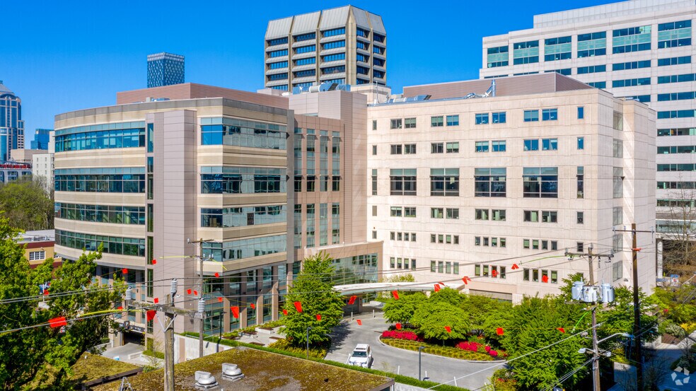 More Photos Of 1124 Columbia St, Seattle Medical For Lease