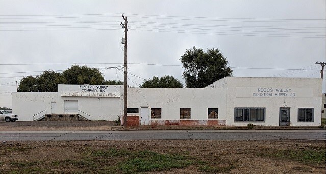 Primary Photo Of 715 N Virginia Ave, Roswell Industrial For Sale
