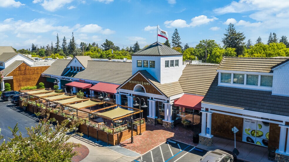 More Photos Of 15920-16000 Los Gatos Blvd, Los Gatos Supermarket For Lease