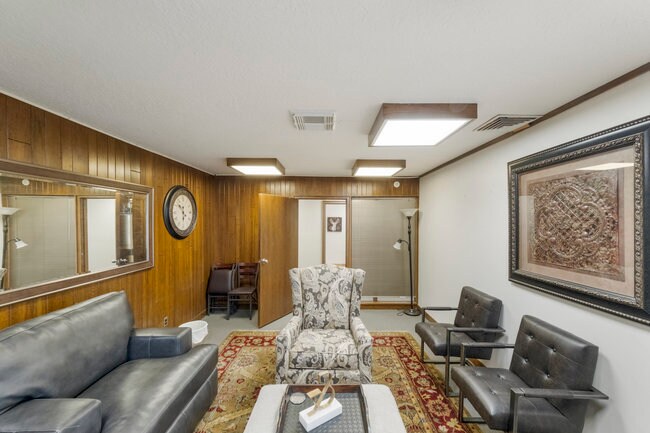 More Photos Of 1719 E 71st St, Tulsa Office Residential For Sale