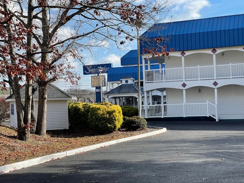 More Photos Of 633 White Horse Pike, Absecon Hotel For Sale