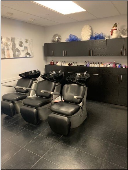 More Photos Of 5070 Sunrise Hwy, Massapequa Park Unknown For Lease