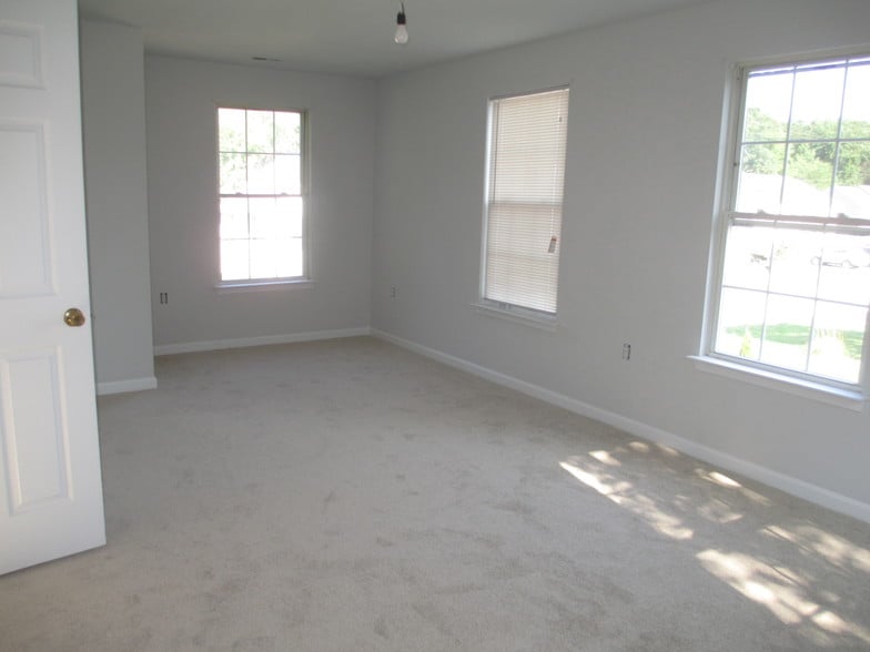 More Photos Of 7731 West Dr, Glen Burnie Assisted Living For Sale