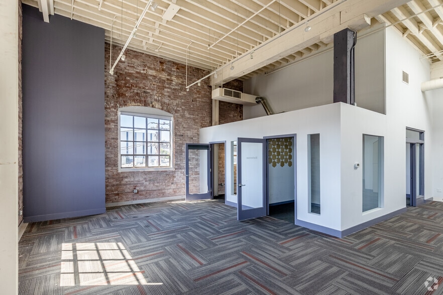 More Photos Of 550 15th St, San Francisco Office For Lease