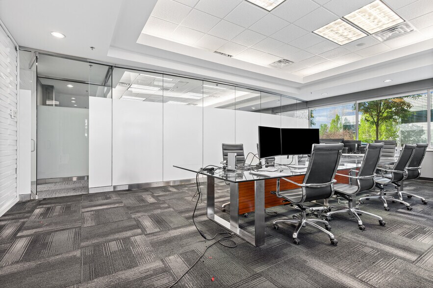 More Photos Of 1365 W Business Park Dr, Orem Office For Lease