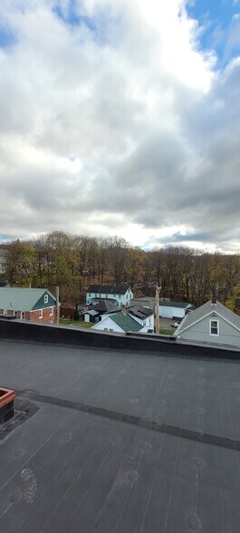 More Photos Of 8-10 E Hoosac St, Adams Restaurant For Lease