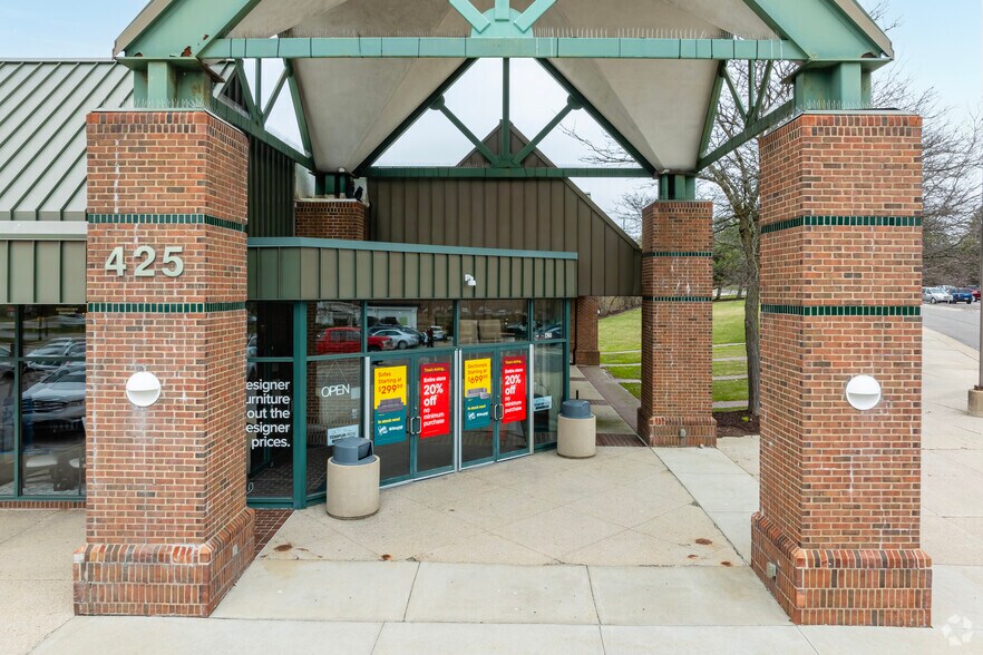 More Photos Of 425 E Eisenhower Pky, Ann Arbor Freestanding For Sale