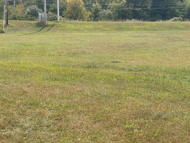 More Photos Of 1000 W Main St, Merrill Auto Repair For Sale