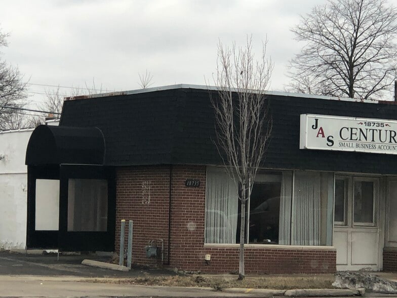 More Photos Of 18735 Ecorse Rd, Allen Park Office For Lease