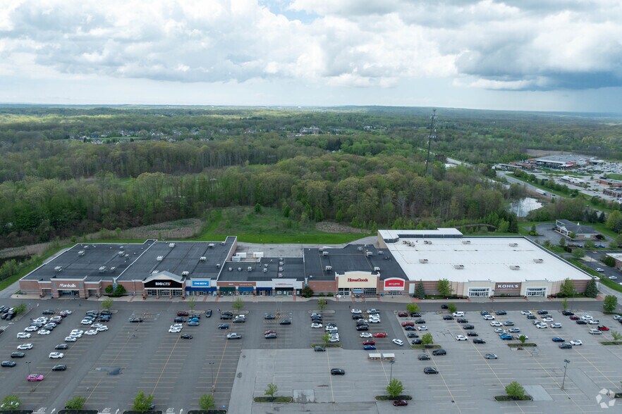 More Photos Of 7235-7735 Market Place Dr, Bainbridge Village Unknown For Lease