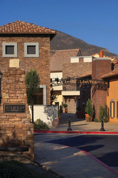 More Photos Of Del Dios Hwy @ Calle Ambiente, Rancho Santa Fe Unknown For Lease