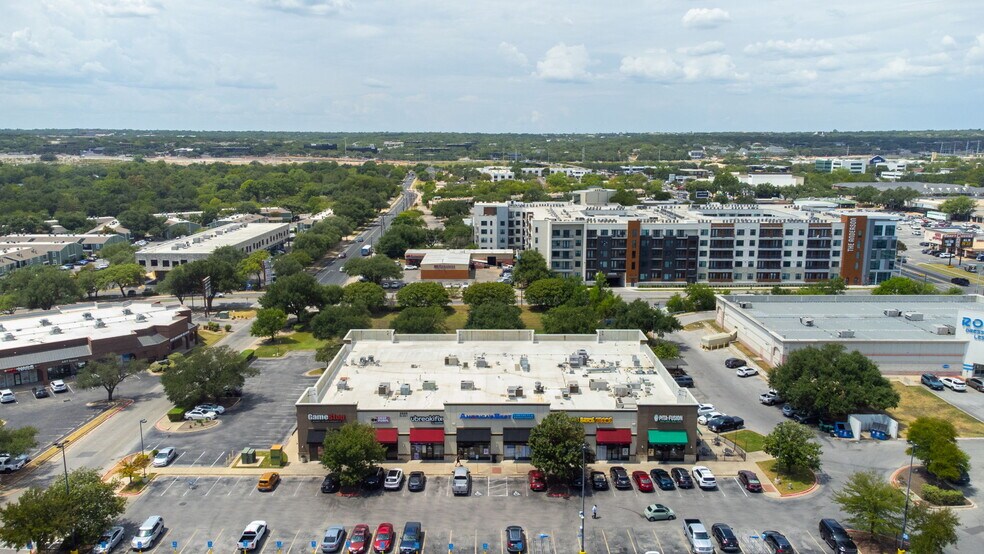 More Photos Of 2525 Anderson Ln W, Austin Unknown For Lease