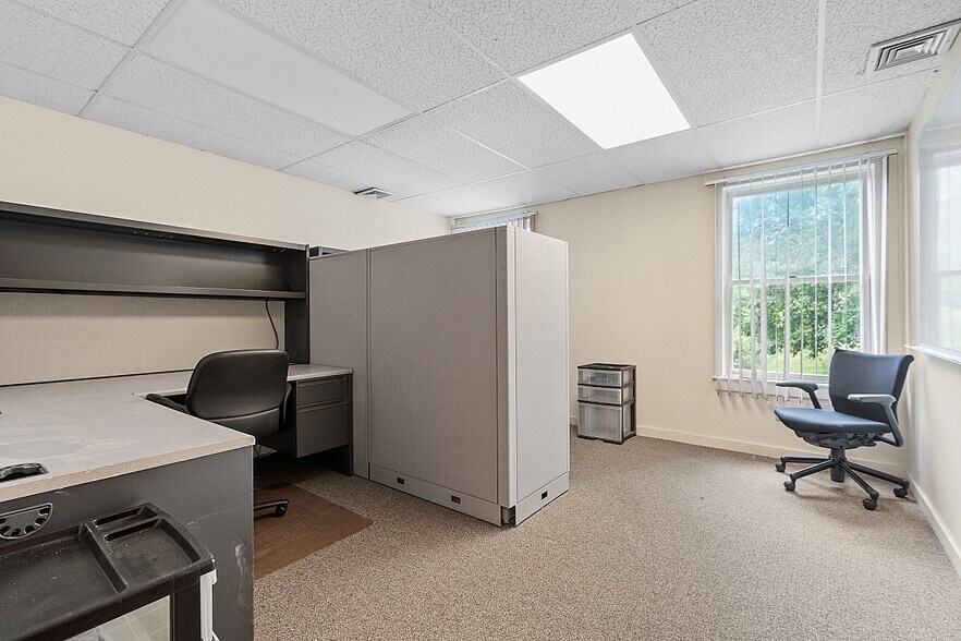 More Photos Of 233 Ayer Rd, Harvard Medical For Lease