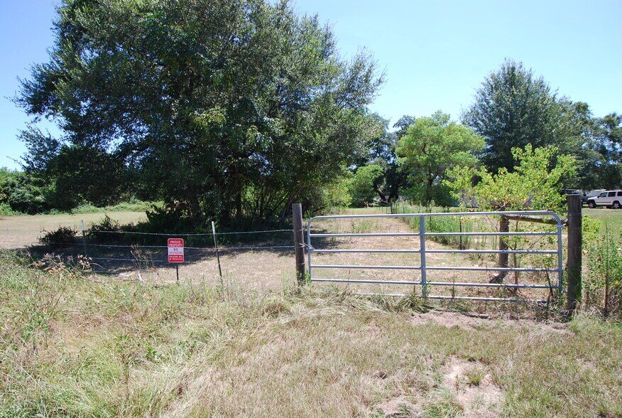 More Photos Of 0 Fulshear Katy rd, Fulshear Land For Sale