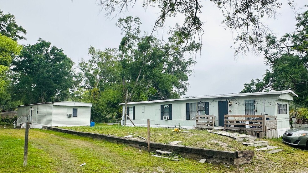 More Photos Of 1025 W Socrum Loop Rd, Lakeland Manufactured Housing Mobile Home Park For Sale