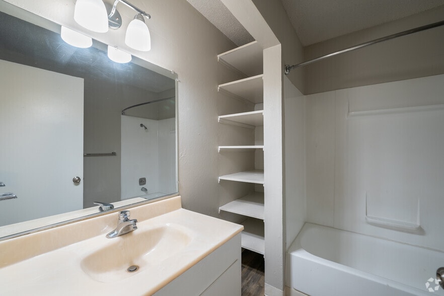 More Photos Of 201 Avian Dr, Vallejo Apartments For Sale