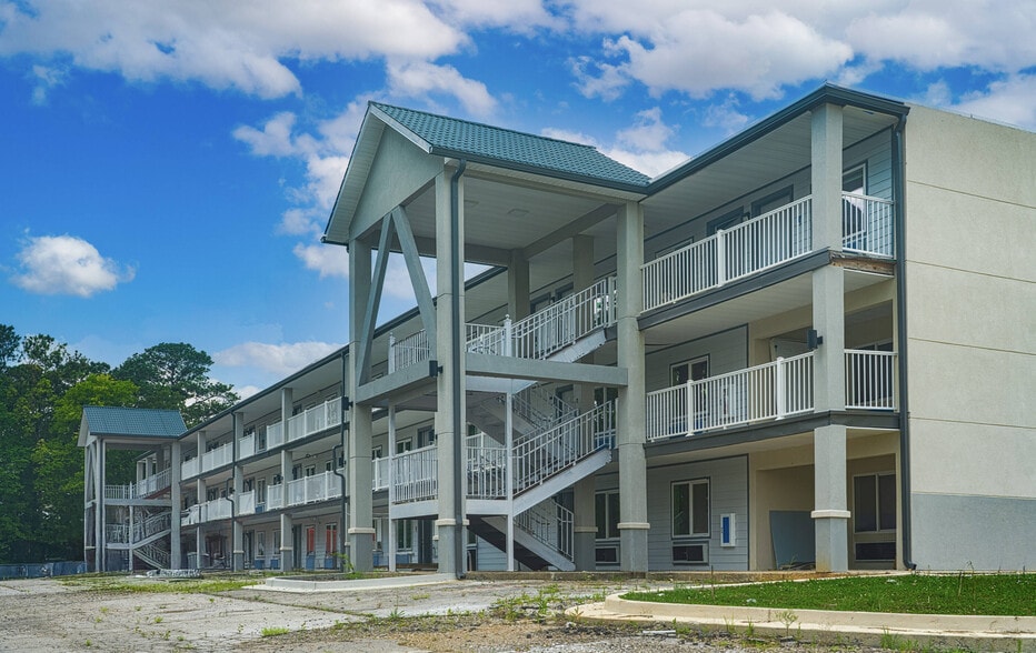 More Photos Of 1113 9th Ave SW, Bessemer Apartments For Sale