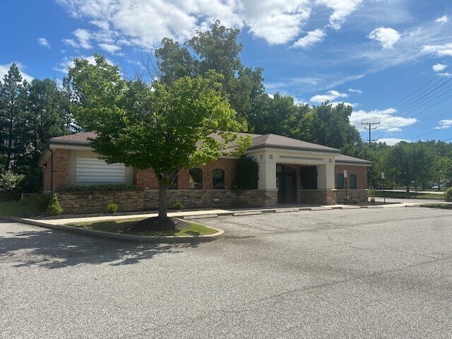 More Photos Of 501 S Stepney Rd, Aberdeen Bank For Sale