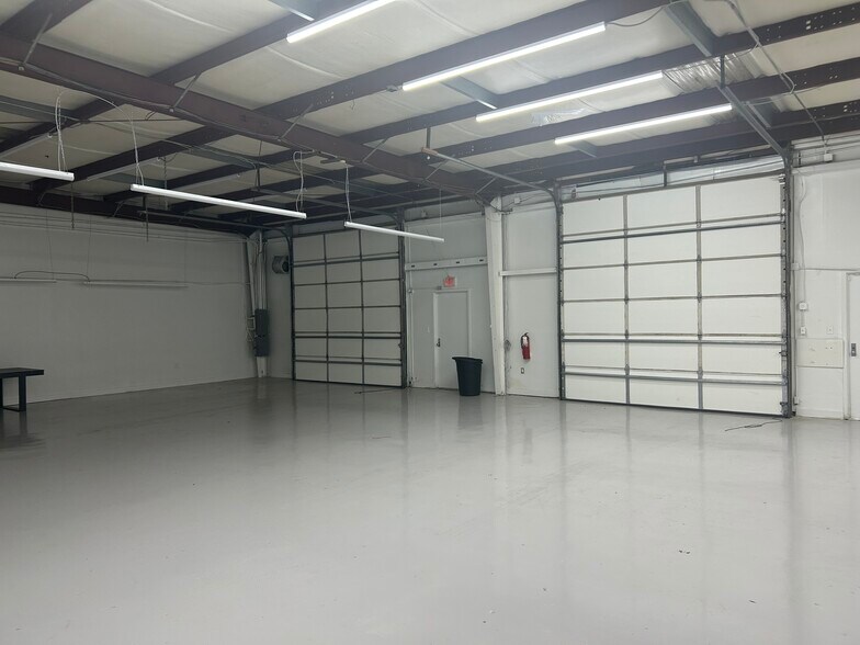 More Photos Of 9580 Madison Blvd, Madison Light Distribution For Lease
