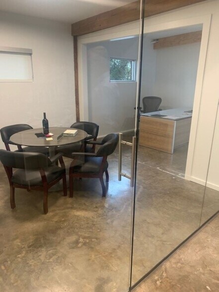 More Photos Of 1951 SR 426 W, Oviedo Office For Lease