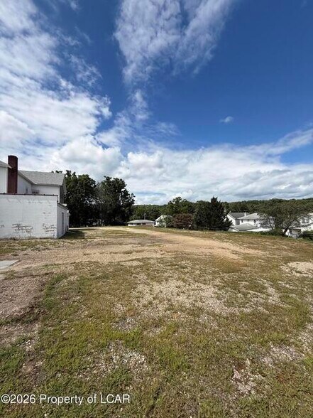 More Photos Of 222 Lincoln St, Dupont Apartments For Sale