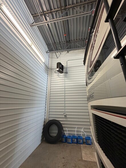 More Photos Of 9181 Commerce Center Cir, Highlands Ranch Self Storage For Sale