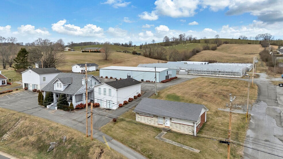More Photos Of 973 W Main St, Abingdon Specialty For Sale