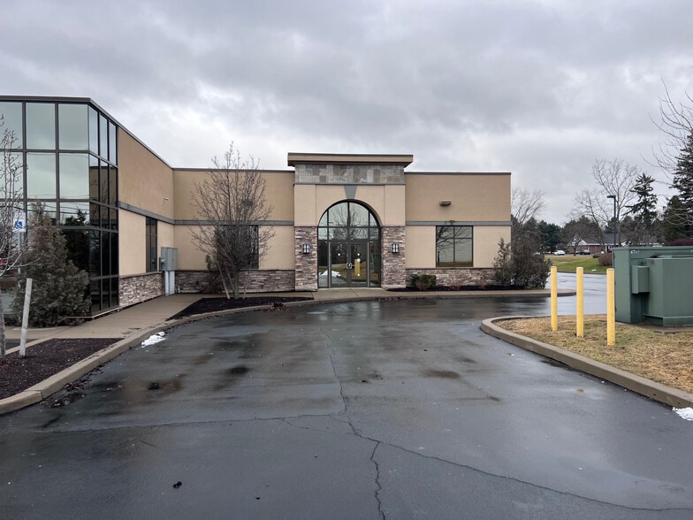 More Photos Of 1065 Ridge Rd, Webster Medical For Lease